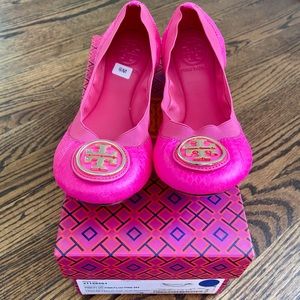 Tory Burch Neon Pink Python Embossed Leather Caroline 2 Ballet Flat Sz 6 NIB